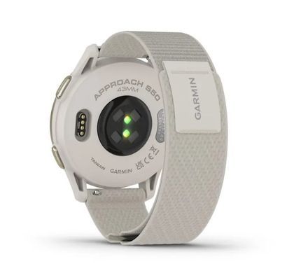 Смарт-годинник Garmin Approach S50 з алюмінієвим безелем кольору кремового золота з нейлоновим ремінцем ComfortFit кольору слонової кістки