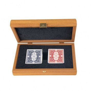 CXL30 Manopoulos Plastic coated playing cards in Walnut wooden case