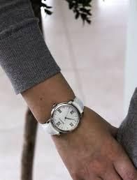 Часы наручные женские Aerowatch 42938 AA11 кварцевые с датой на белом кожаном ремешке
