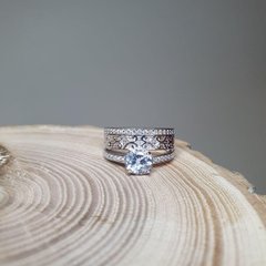 Серебряное кольцо двойное