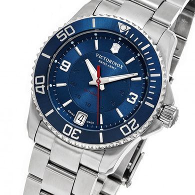 Женские часы Victorinox Swiss Army MAVERICK V241709