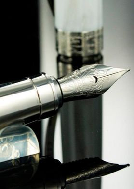 Ручка пір'яна Visconti 78300A10FP Venus Marble White FP Steel F