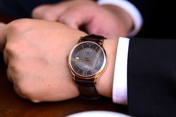 Часы наручные мужские Tissot TRADITION AUTOMATIC SMALL SECOND T063.428.36.068.00