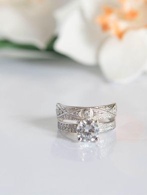 Серебряное кольцо двойное