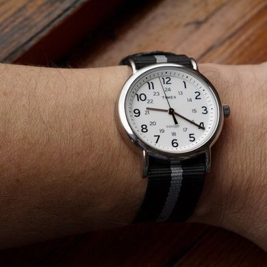 Чоловічі годинники Timex WEEKENDER Tx2p72200