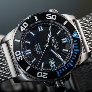 161.520.40 Чоловічі наручні годинники Davosa