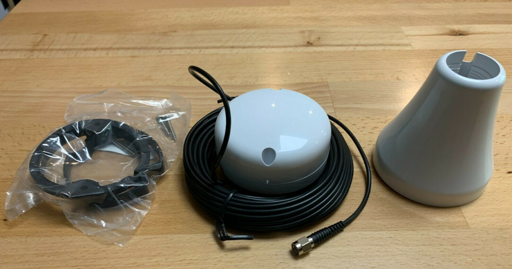 Антенна Lowrance GPS-500 для трансивера AIS NAIS-500