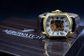 Часы наручные мужские Aerowatch 36923 JA03, механика с автоподзаводом (скелетон), золотистый корпус