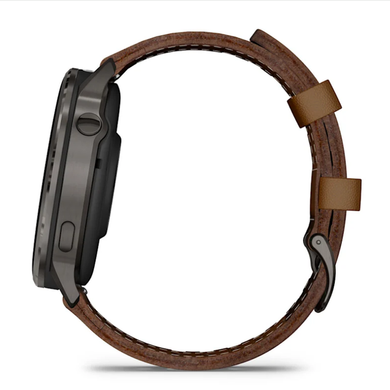 Смарт-годинник Garmin Venu 4 (45 мм) сланцевий із чорним силіконовим ремінцем і коричневим шкіряним ремінцем