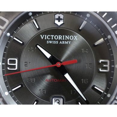 Жіночий годинник Victorinox Swiss Army MAVERICK V241708